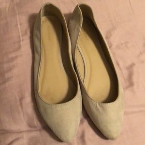 Beige Pointy Toe Flat